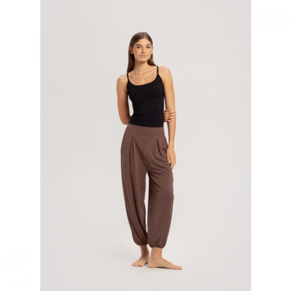 Bewegungslinie Budhi Mudra Nava Hose Pfefferkorn