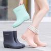 New medium tube rain shoes women's waterproof and wear-resistant four-season women's rain boots warm and velvet flat rain shoes kitchen shoes glue 