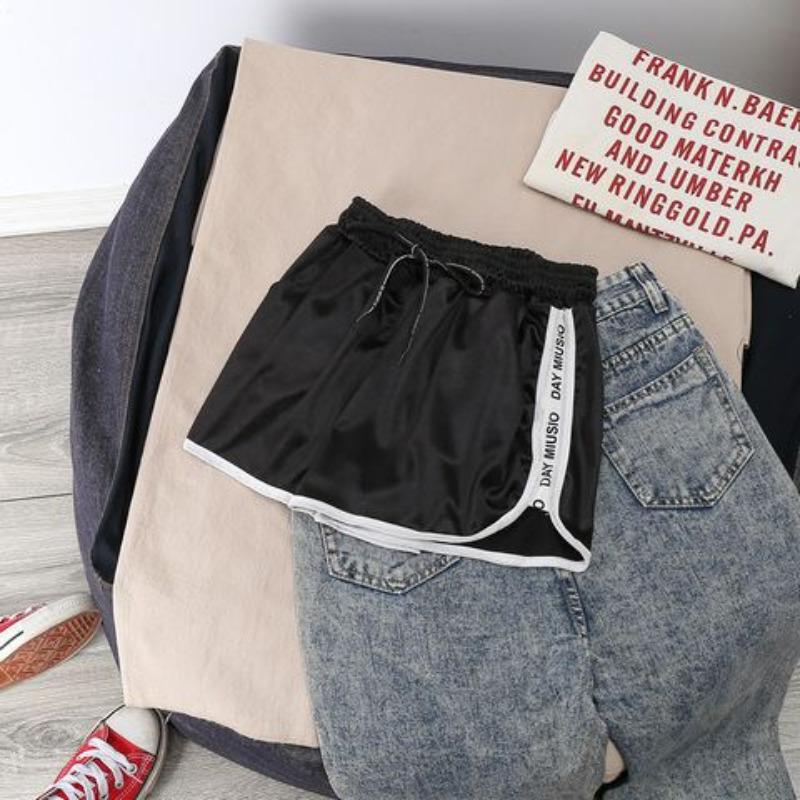 

Вузькі широкі спортивні шорти Жіночі Весна та Літо Нові Для бігу Фітнес Дозвілля 5XL чорний