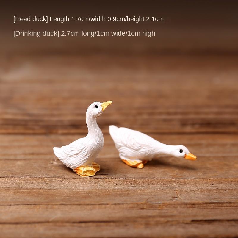 Furniture Model Synthetic Resin Pastoral Moss Micro Landscape Retro Nostalgic National Bonsai Mini Animal Miniature Decoration