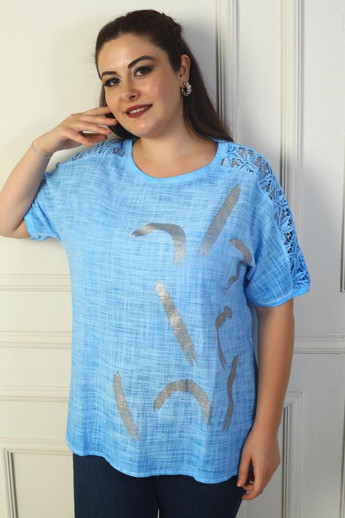Önü Varaklı Desen Dantel Detaylı Yıkamalı Kısa Kol Büyük Beden Bluz