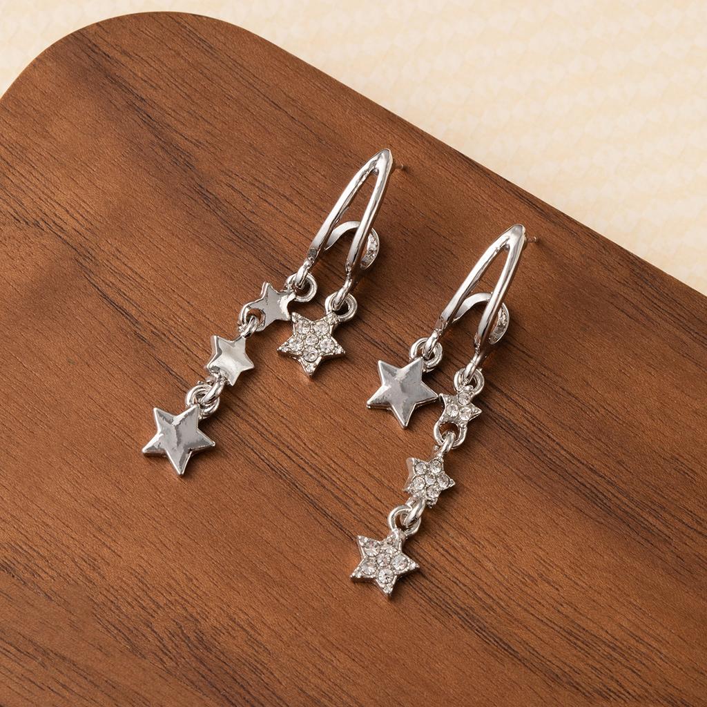 Light Luxury Long Diamond-Encrusted Five-Pointed Star Stud Earrings Temperament Niche Design Earrings High-End Flash Diamond Fringed Earrings
