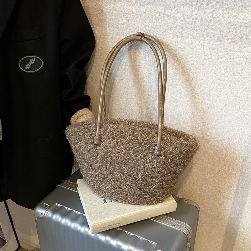 Plush Bag Women's Large-capacity New Autumn and Winter Shoulder Underarm Bag, Plush Commuter Tote Bag