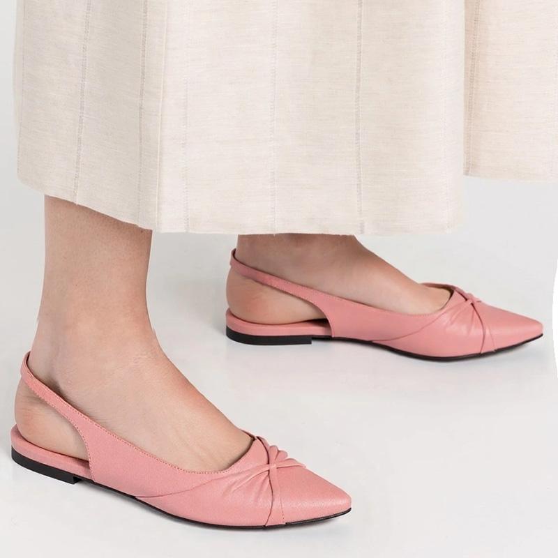 Women's Flat-soled Sandals Summer New Comfortable Versatile Pointed Large-size Sandals
