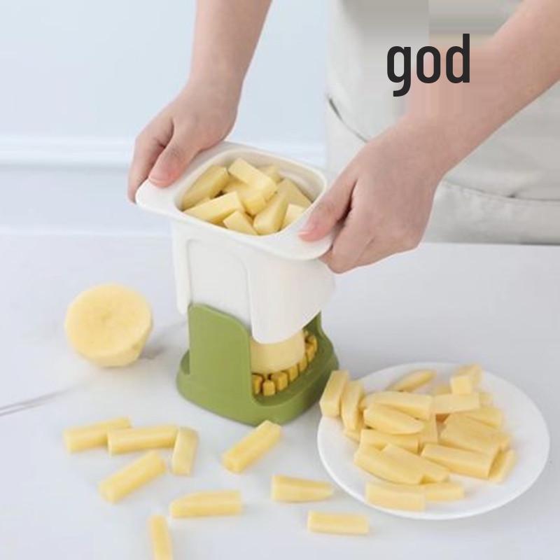 Многоовощерезка: Нарезать кубиками лук, картофель фри, морковь, ветчину, огурец и картофель белый