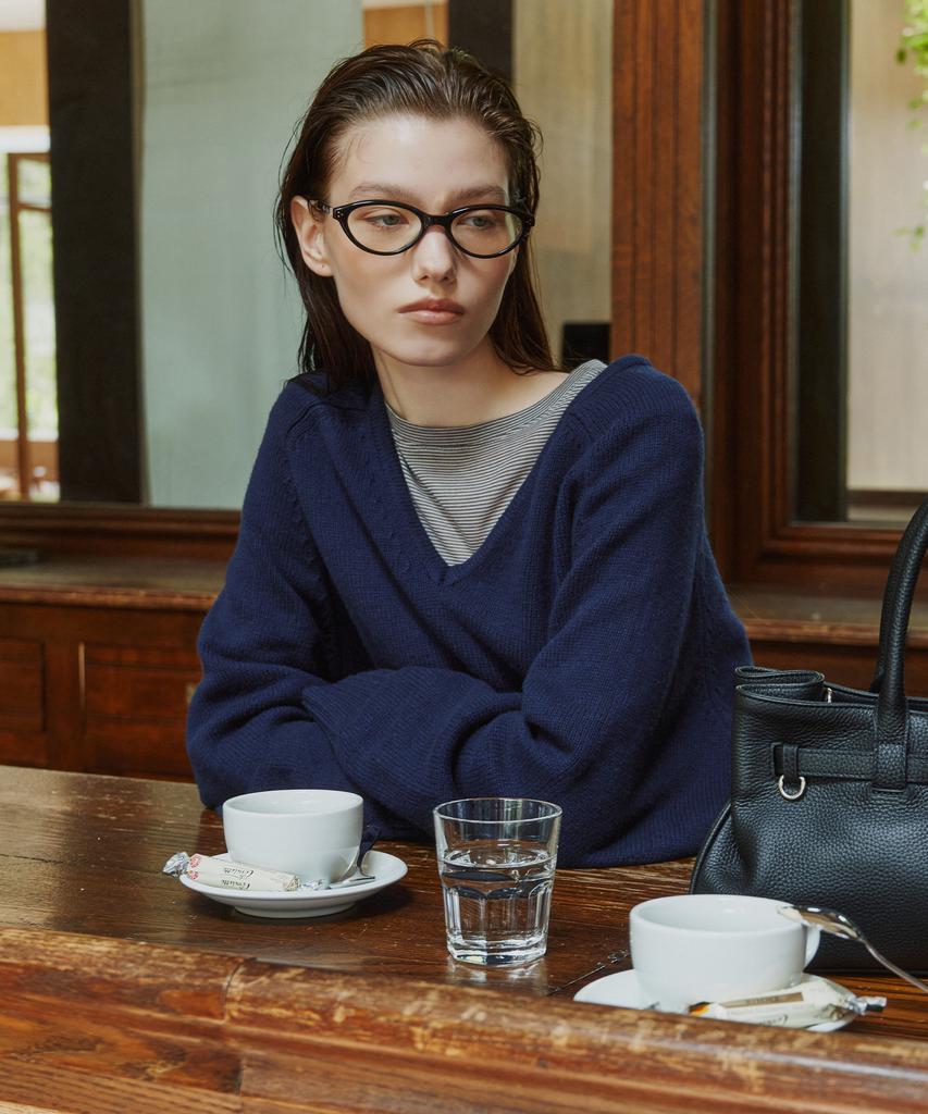 SIYAZU Sikn2156 Wool Blend Loose V-Neck Knit_Navy
