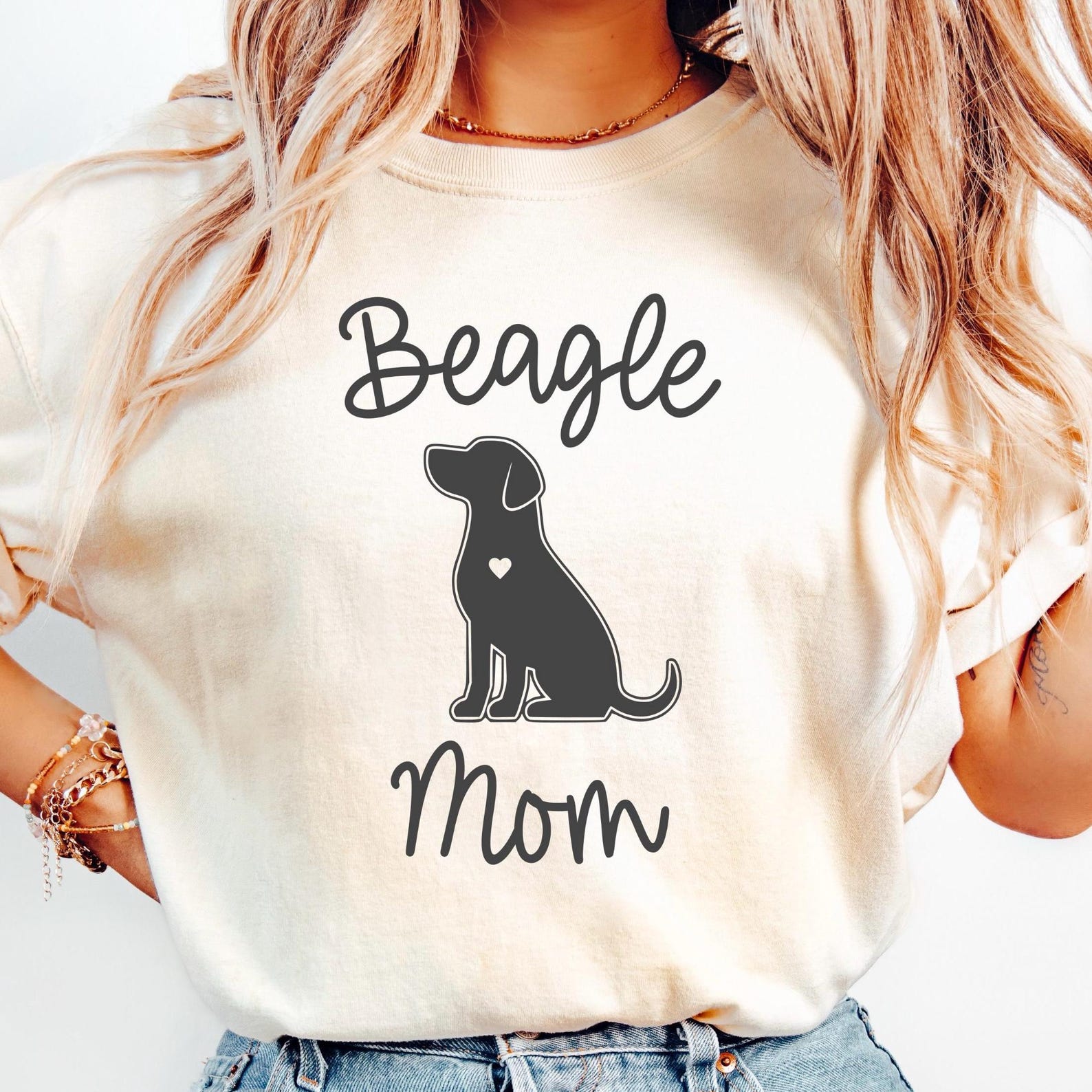 Beagle Mom Shirt, Beagle TShirt, Beagle Gift for Mom, Mother s Day Gift, Comfort Colors, Dog Mom Gift, Cute Beagle T-Shirt, Beagle Dog Shirt L