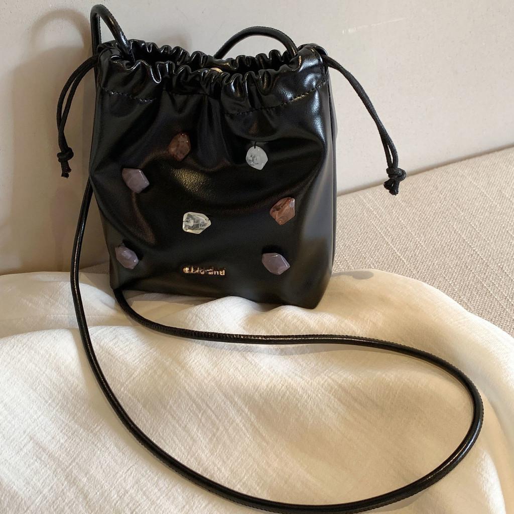 

IELGY Сумка Treasure Girl с цветным камнем, сумка-ведро с цепочкой, одно плечо, косая сумка через плечо чёрный