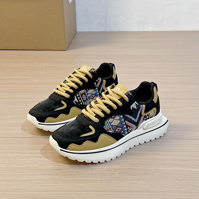 Forrest Gump shoes female student Korean version 2025 spring and autumn new versatile fashion sports little white board shoes female ins tide 8832