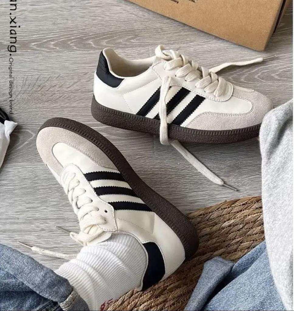 High-value women's shoes 2025 new spring couple casual sports shoes summer flat-bottomed breathable little white German training shoes