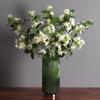 Decoração de casa – Flores e coroas artificiais