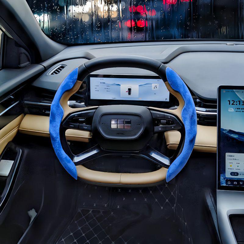Plush Suede Flocking Steering Wheel Cover - Anti-Slip, Sweat-Absorbing Interior Decoration