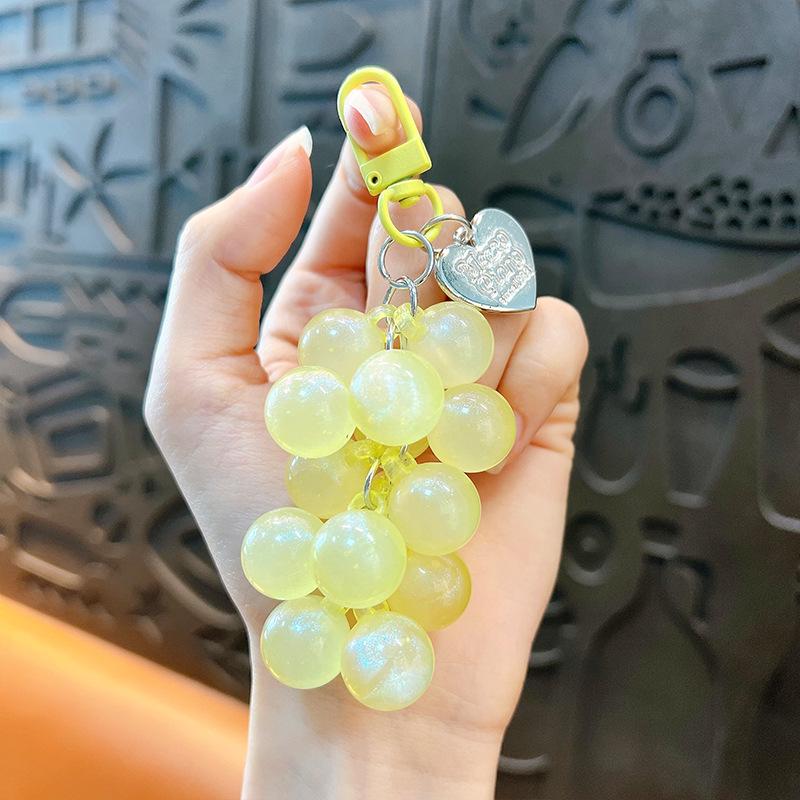 Acrylic Grape Bunch Keychain: Cute Couple Bag Charm & Creative Car Keyring for Women