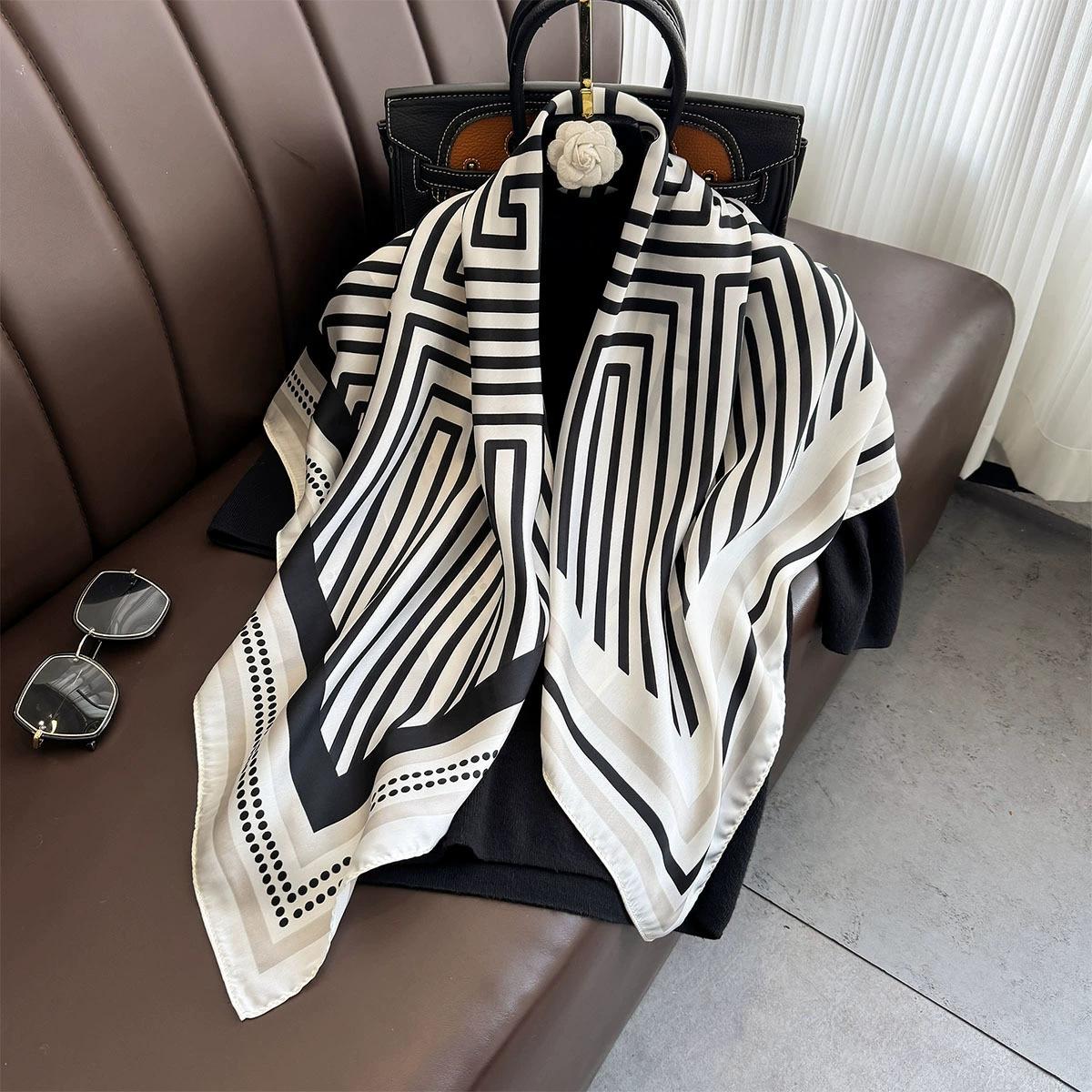 

Большой квадратный платок из твила 90 см женский индонезийский головной платок высококачественный шелковый платок геометрический черно-белый платок чёрный