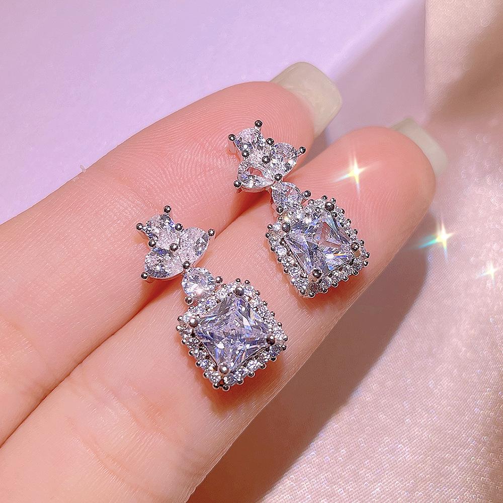 New Princess Cut Diamond Set Exquisite Bright Fashion Micro Set Zircon Earrings Pendant Necklace Party Birthday Jewelry Gift