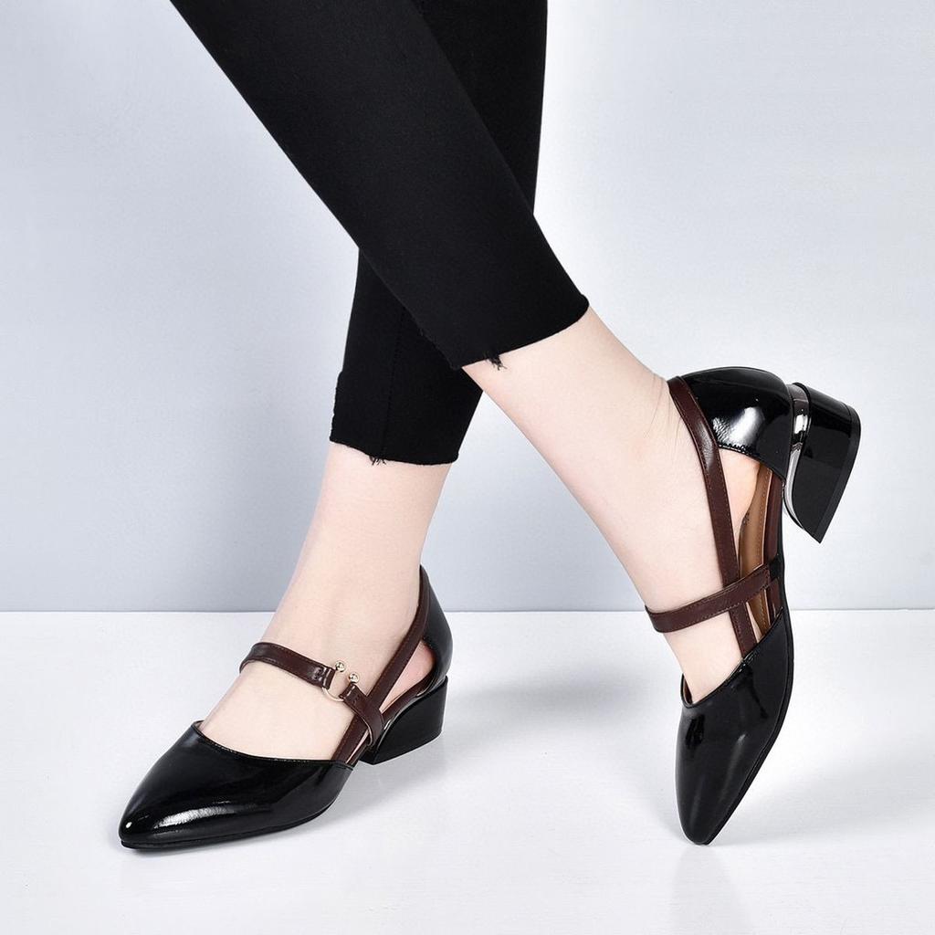 Pointed flat-soled sandals women's shoes summer new cow patent leather hollow sandals comfortable low-heeled fashion