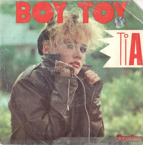 7inch Record TIA - Boy Toy ATO27088 Jonathan 1986 France Dance & Electronica Used