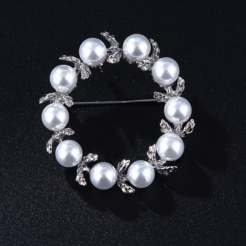 Accessories Simple Atmosphere Pearl Round Ring Tree Leaves Brooch Pins Anti-travelling Silk Scarf Clasp Women's Clothing Accessories