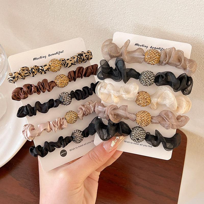 Elegante Goma para el Pelo Floral con Pedrería - Diadema de Cuero Premium para Mujer