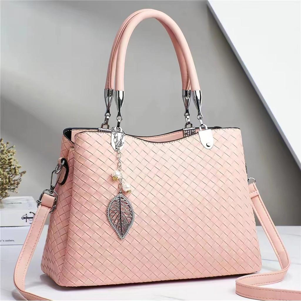 Stylish Large Capacity Women's Bucket Bag For Everyday Use In Versatile Colors