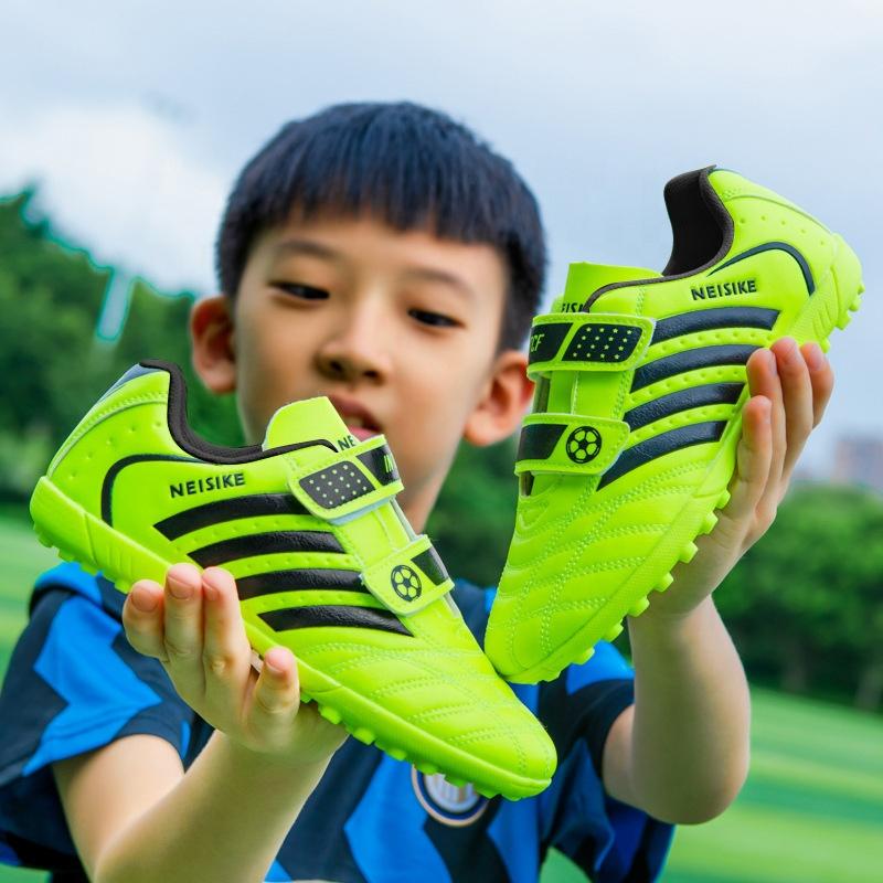 Rasenrasen natürliche Fußballschuhe Kinder rutschfeste Sportschuhe Jungen Fußballschuhe