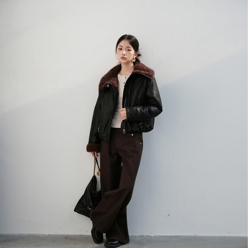 Womens Short Puffer Coat 2026 Winter Faux Fur Collar Loose Fit Cotton-Padded Jacket In Cream Black Coffee