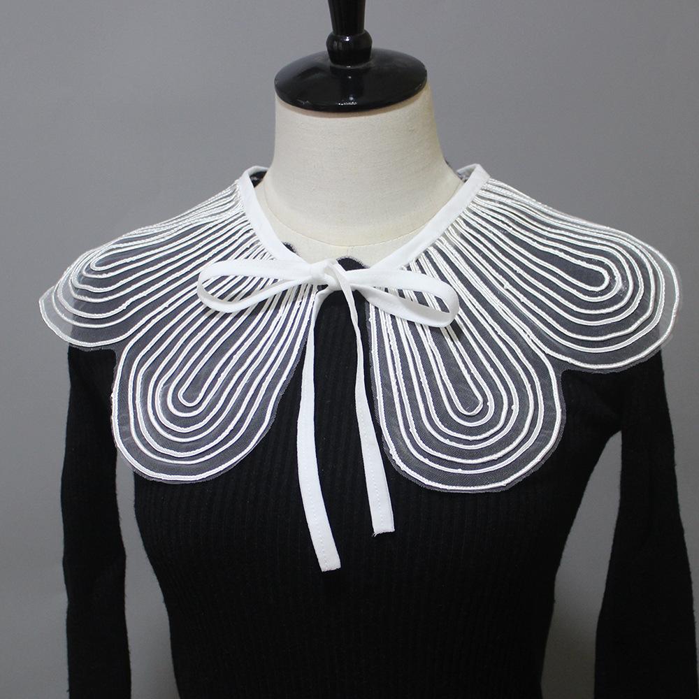 Stage Photo Girl Literary Style Fake Collar Necklace Small Ralph Collar Wooden Ear Clown Collar