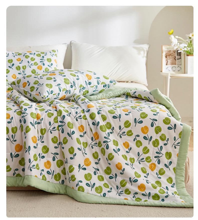 Xinjiang Cotton Summer Air Conditioning Quilt, Machine Washable Thin Quilt for Dormitory, Ideal for Students