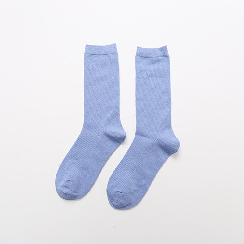 Dámské bavlněné ponožky střední délky v japonském stylu - Podzim/Zima, Jednobarevné černé, Trendy délka do půli lýtek.