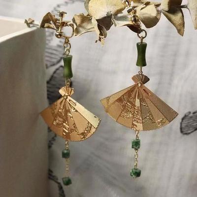 Náušnice skladací ventilátor v čínskom štýle, ručne vyrobené: Národný trend strapcové klipsy na uši pre ženy