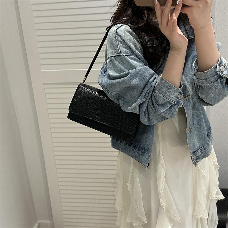 Fashion Popular Handbag Simple Solid Color Bag Summer New High-end Commuter Shoulder Armpit Bag