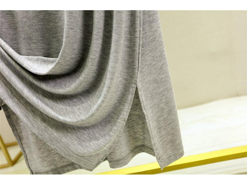 Καλοκαιρινό φόρεμα με φαρδιά λαιμόκοψη από μοντάλ, κοντά μανίκια και πλαϊνά σκισίματα