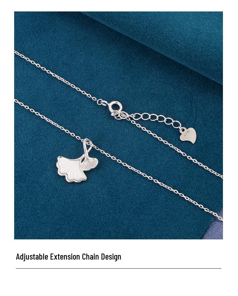 S925 Sterling Silver Ginkgo Leaf Necklace for Women: Three Lives Apricot Light, Luxurious, and Versatile High-End Clavicle Chain.