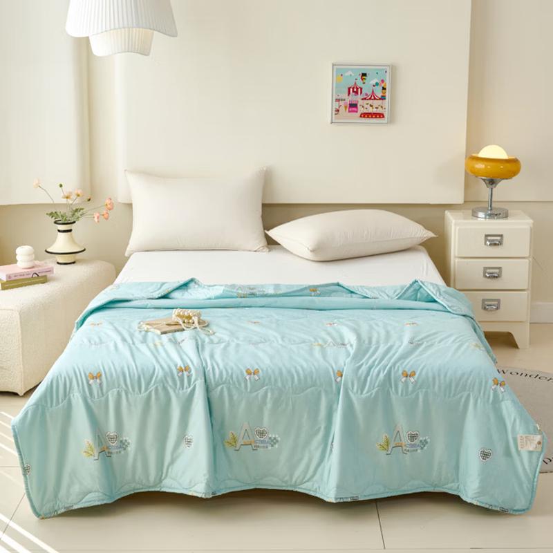 

Hodo Tea-Infused Fiber Summer Quilt