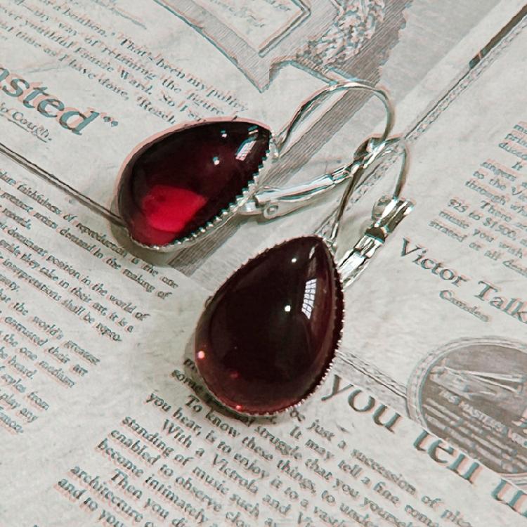 Simple Vintage Gothic Red Drop Hanging Earrings Ear Drop Jewelry for Women