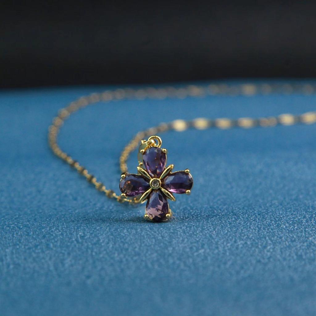 Titanium Steel Four-Leaf Clover Necklace Women'S Style Light Luxury Simple Amethyst Zircon Pendant Accessories