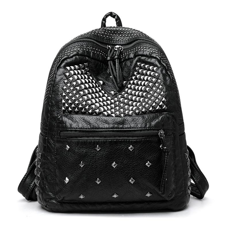 Nietenverzierter Rucksack Modischer Punk-Stil Rucksack für Damen Lässiger täglicher Gebrauch Leichter Rucksack mit Nieten für den täglichen Weg zur Arbeit, Schule und Reisen