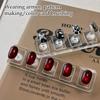 Non-Magnetic Acrylic Cartoon Bear Love Shape Nail Stand False For Cat Eye Gel Press On Nails Display Stand Tips Holder