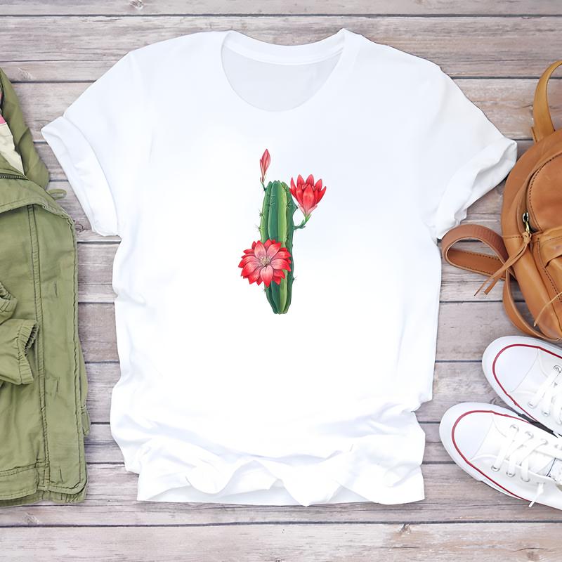 Trendy Short-sleeve T-shirt, Women's Daily Wear, Cute and Stylish Summer Prints.