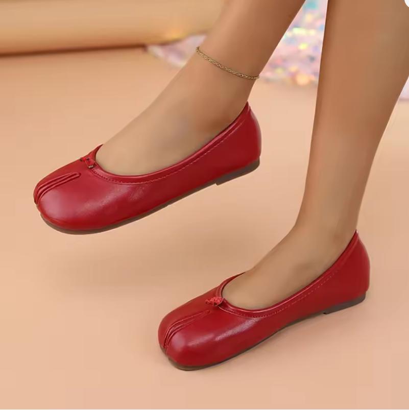 Fashion 2025 Japanese Style Tabi Ninja Shoes Women Retro Suede Flats Split Hoof Toe Boat Shoes Femme Mary Jeans Mocasines Ballerina Shoe