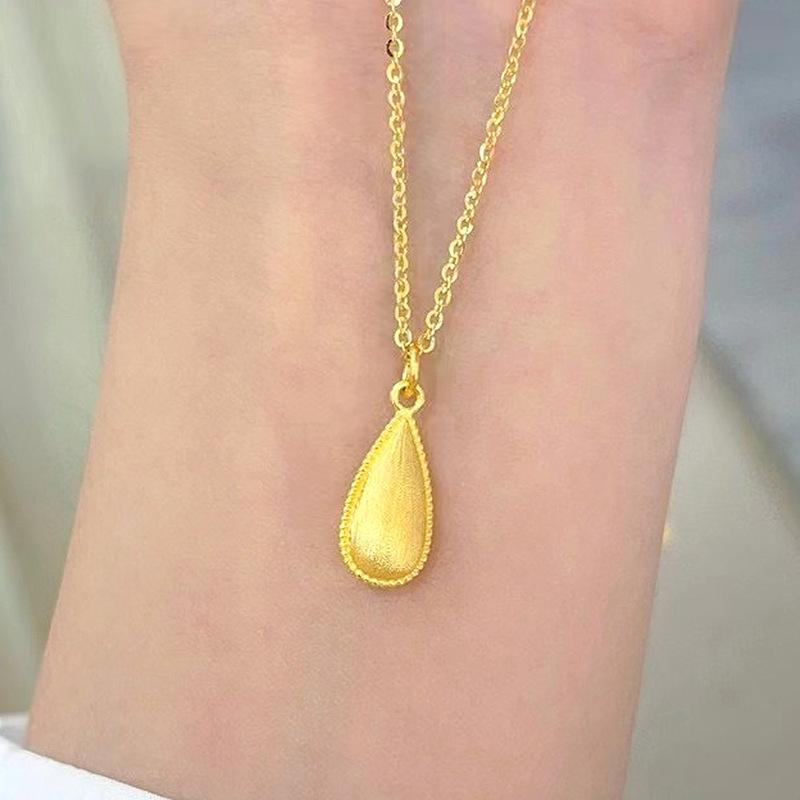 Textura Luxuosa Pequeno e Encantador Pingente de Alta Qualidade Artesanato em Ouro Antigo Colar Gota d'Água Escovada Presente