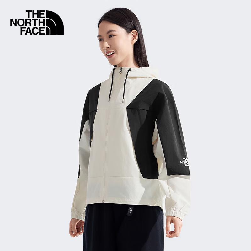 The North Face Women s Windbreaker Jacket 8EXC L