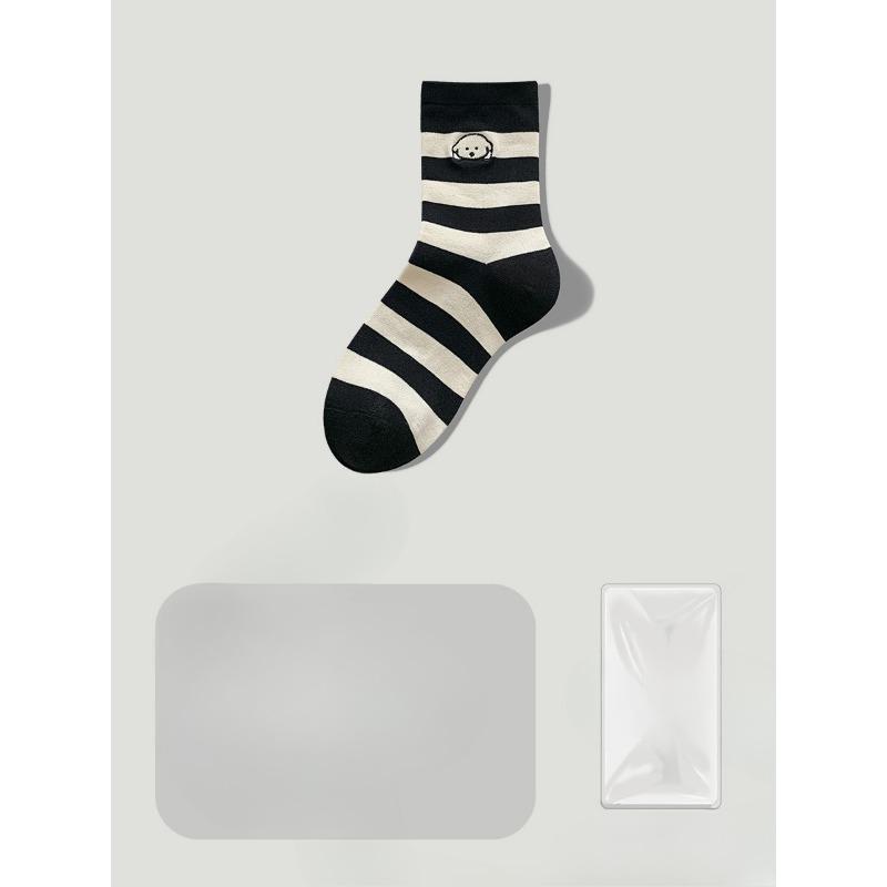 Ladies Summer Stripe Lovely Embroidery Deodorant Sweat Absorber Boneless Breathable Mid Tube Cotton Socks