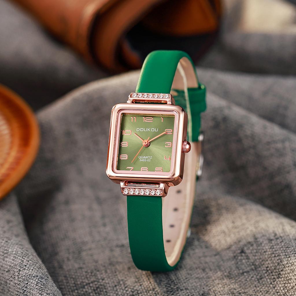 Casual Retro Roman Dial Quartz Watches Ladies Rectangle Leather Strap Wristwatch Clock Fashionable for Women Reloj De Mujer