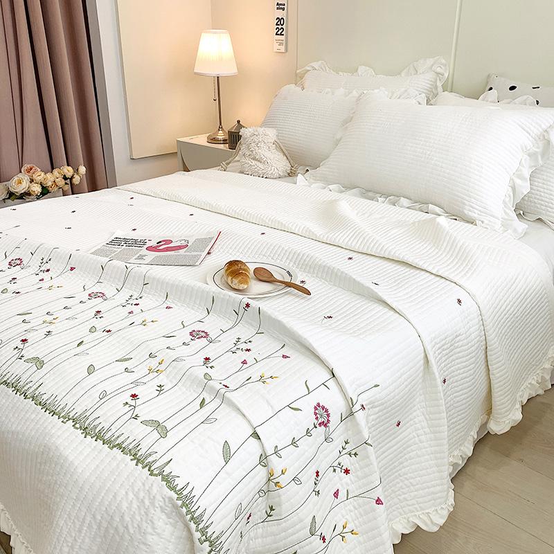 1Pc Korean Princess Ruffles Flowers Embroidery Summer Quilt Bedspread on The Bed Quilt Air-conditioning Blanket Bedding Set