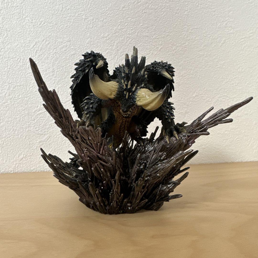 

[USED] Nergigante Monster Hunter World Collector s Edition Bonus Monster Hunter