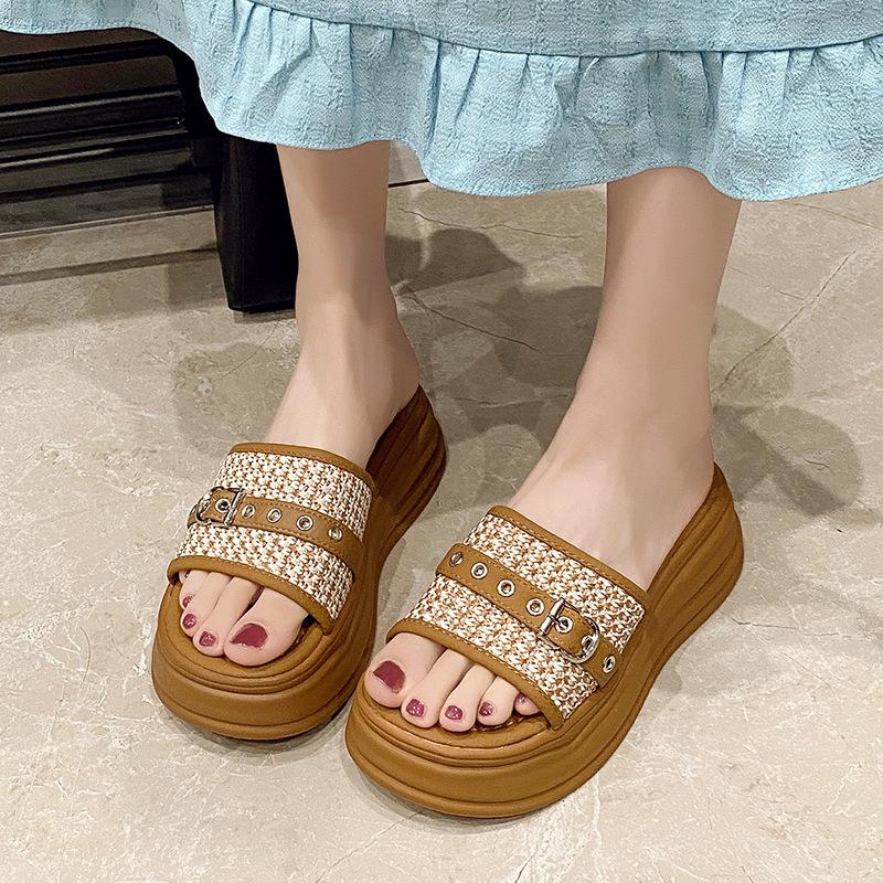Thick-soled Mid-heeled Outer Slippers Sandals Soft-soled Women's Summer Weaving Fashion 2025 New Casual One-word Women