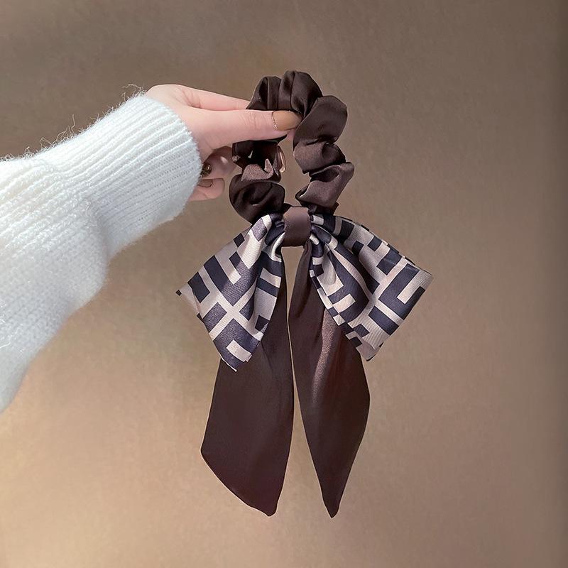 Fermaglio per capelli con fiocco in raso nero: Elegante Molletta Grande per Coda di Cavallo da Donna