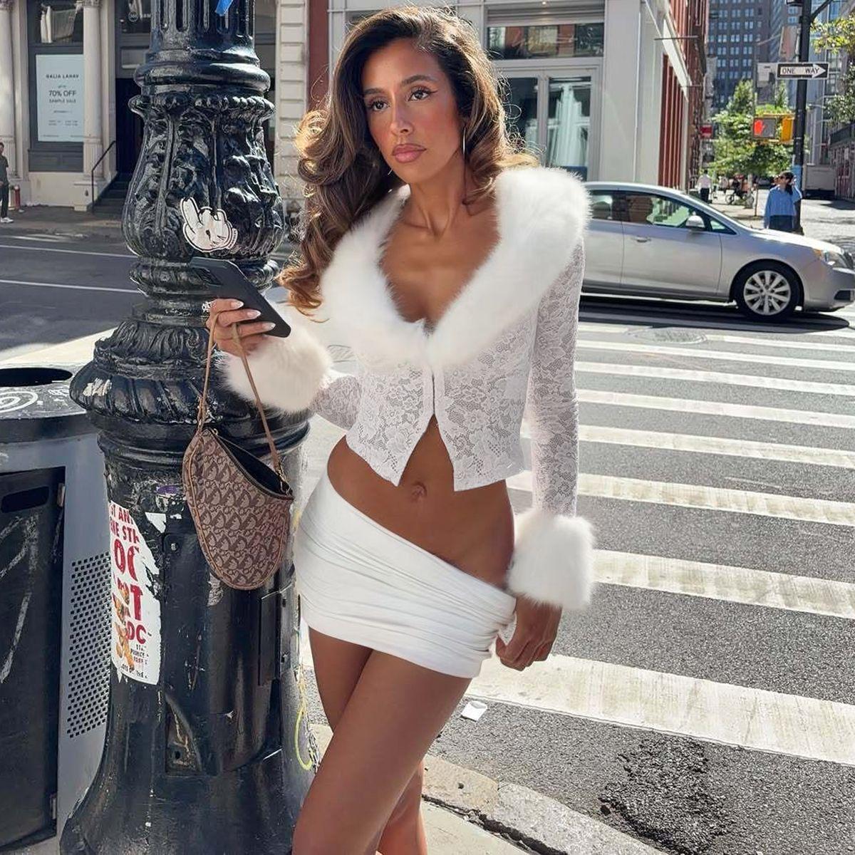 

European Cross-Border Women s 2025 Fall/Winter Lace Plush Long-Sleeve Top & Short Skirt Set Small белый