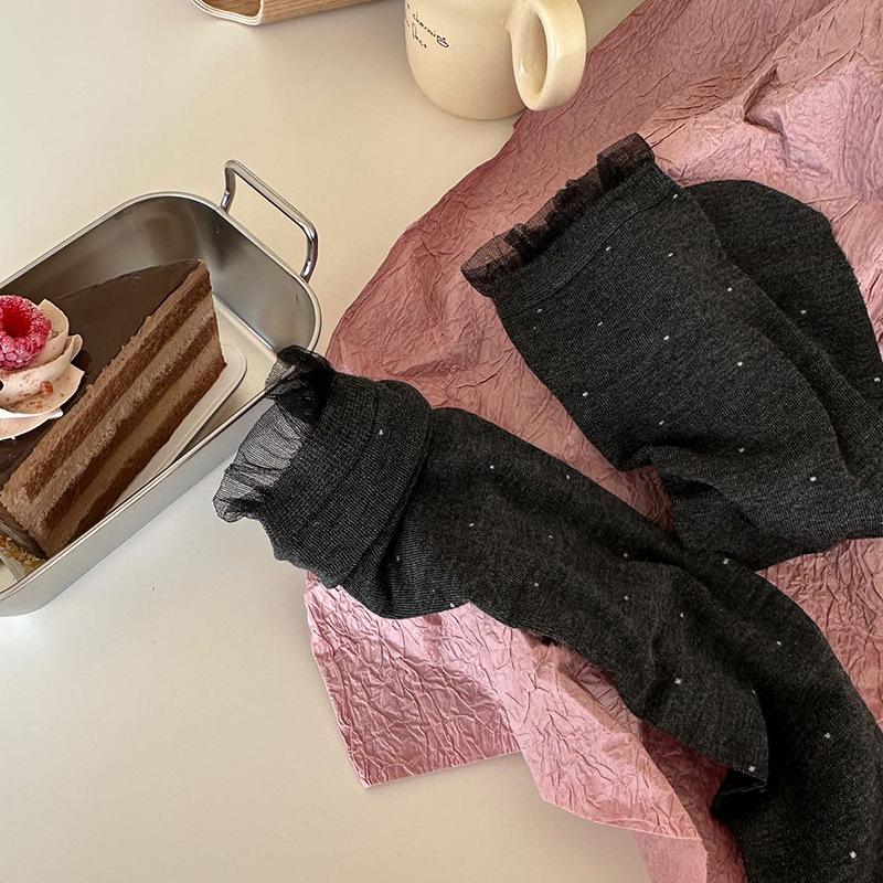 Miu Style Women’s Polka Dot Lace Trim Mid-Calf Slouch Socks - Thin, Breathable, Trendy, Seamless Cotton for Spring/Summer.